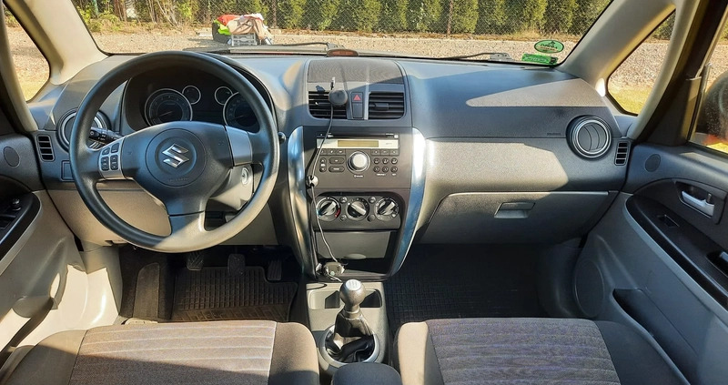 Suzuki SX4 cena 29800 przebieg: 131900, rok produkcji 2012 z Biała małe 277
